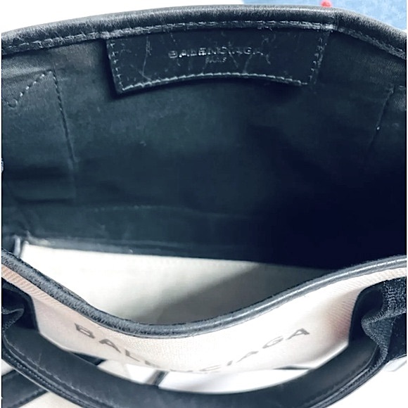 ✨ BALENCIAGA ✨ Cream/Black Cabas XS Bag 2-Way With Crossbody Strap Pouch - Picture 9 of 16